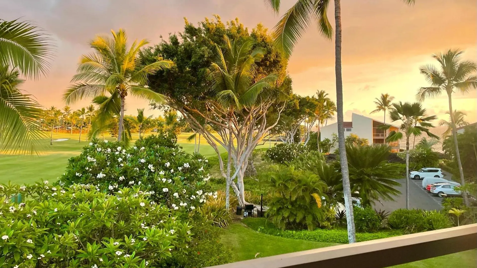 Checahale: Gorgeous Top Floor Corner With Ac Kailua-Kona 0*,  USA