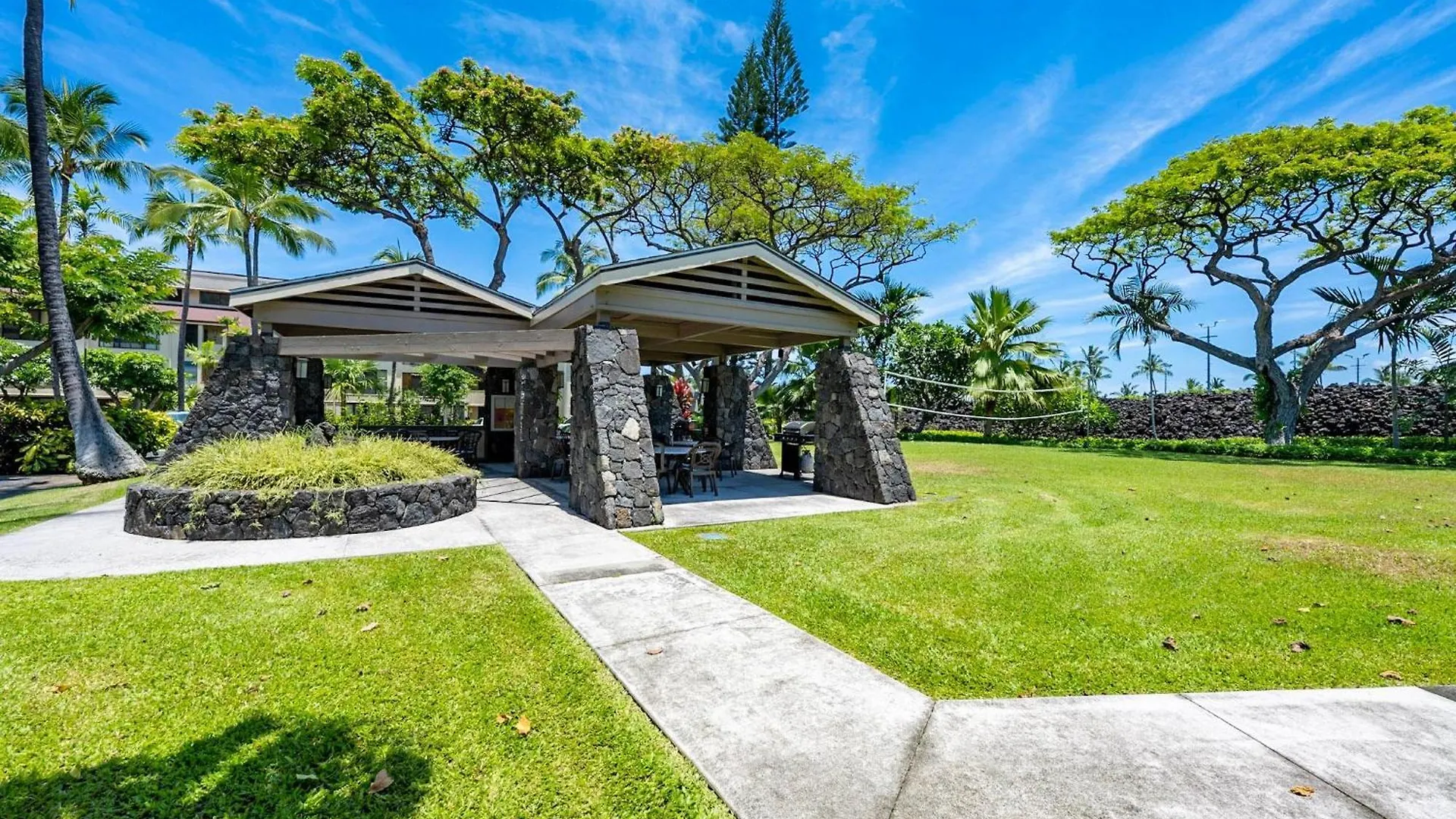 Checahale: Gorgeous Top Floor Corner With Ac Kailua-Kona 0*,  USA