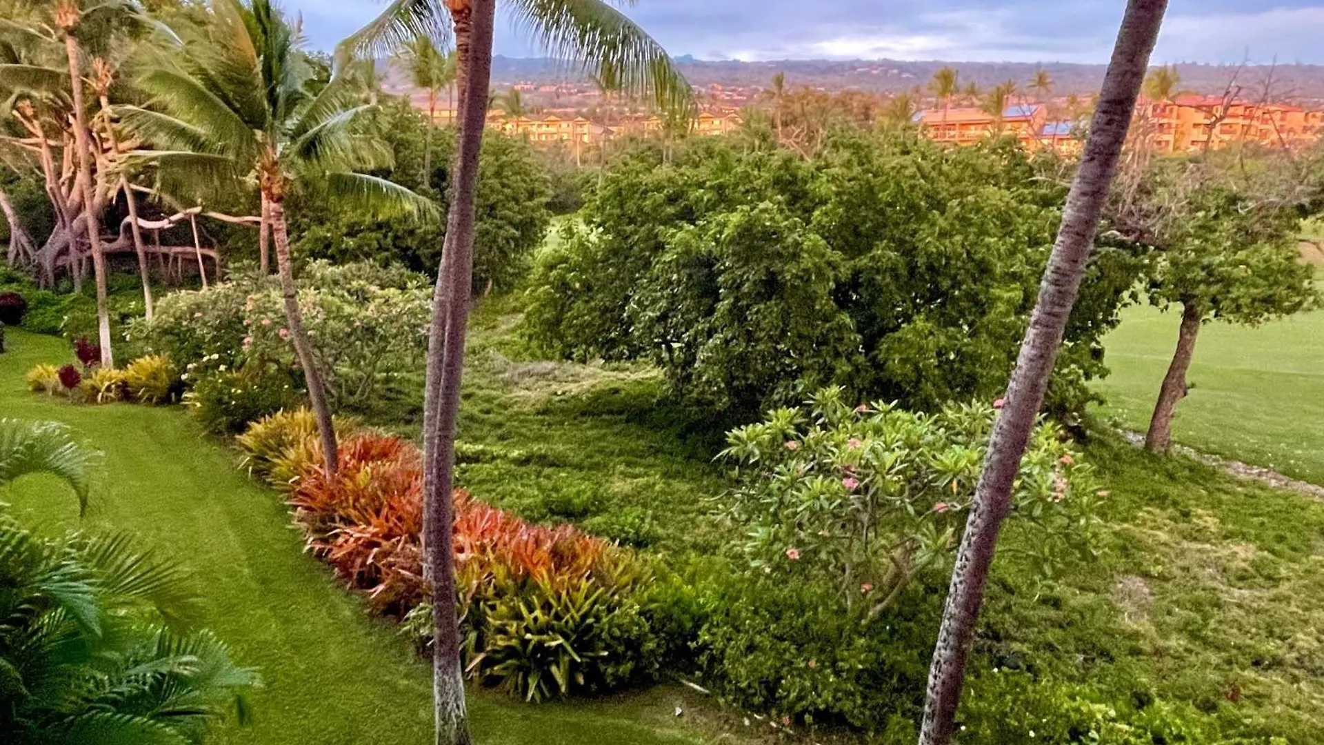 Checahale: Gorgeous Top Floor Corner With Ac location